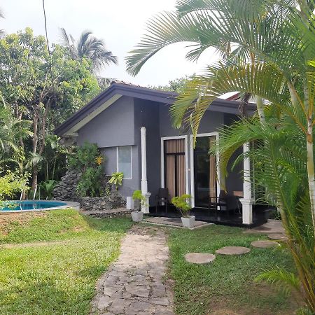Mihilaka Holiday Homes วัดดูวา ภายนอก รูปภาพ