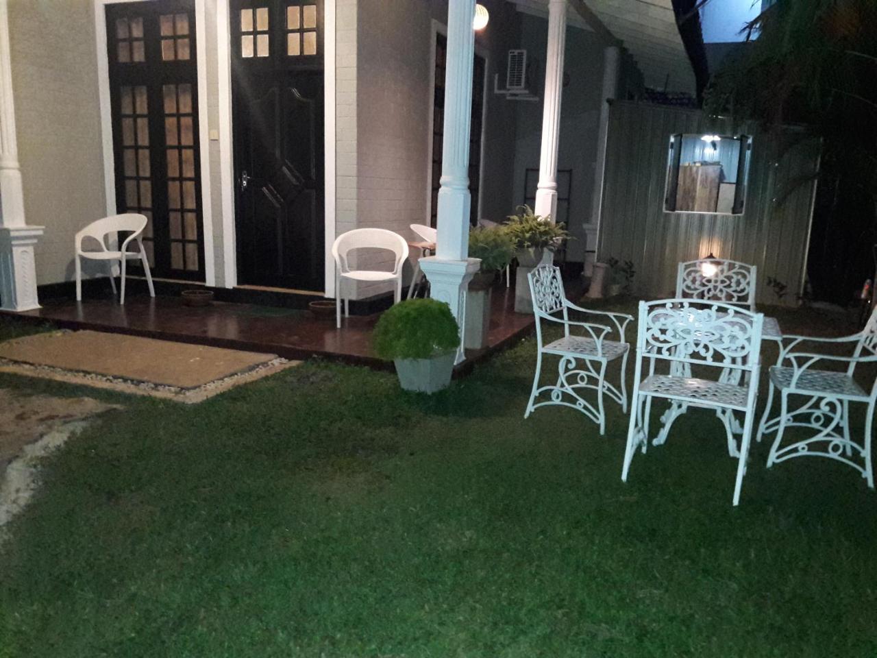 Mihilaka Holiday Homes วัดดูวา ภายนอก รูปภาพ