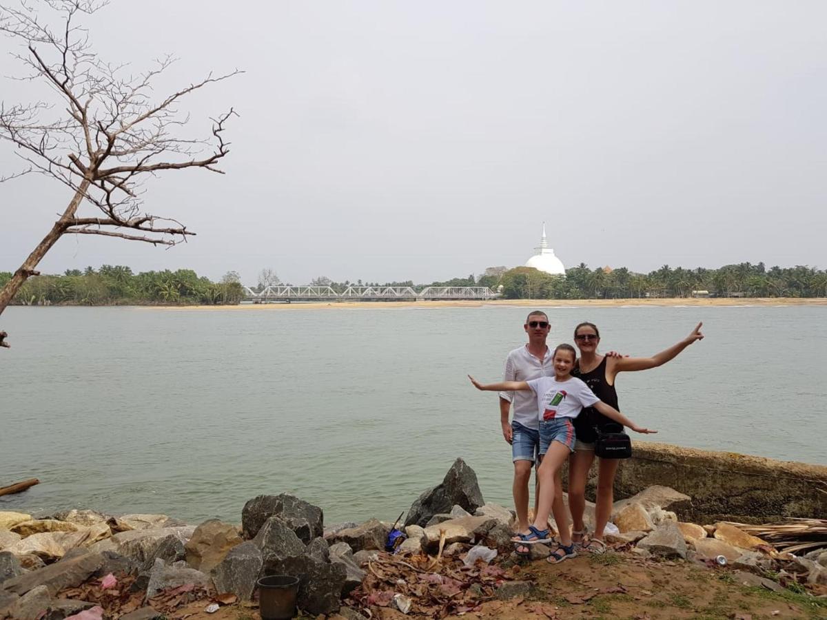 Mihilaka Holiday Homes วัดดูวา ภายนอก รูปภาพ